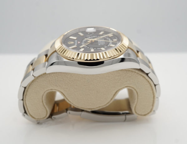 Rolex 326933 SKY-DWELLER 18K YG STEEL BLACK DIAL OYSTER BAND 2022 FULL SET - Image 4