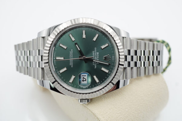 BRAND NEW Rolex 126334 DATEJUST 41 FLUTED BEZEL MINT GREEN DIAL 2022 COMPLETE SET - Image 9