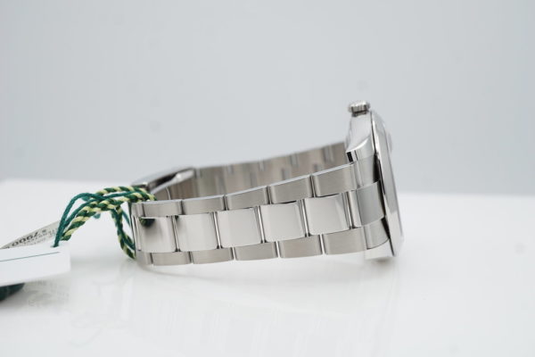 BRAND NEW Rolex 126300 DATEJUST 41 BLUE MOTIF DIAL OYSTER BAND 2022 COMPLETE SET - Image 6
