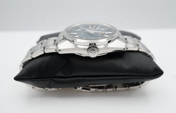 Grand Seiko SBGJ227 PEACOCK GREEN DIAL AUTOMATIC GMT LIMITED EDITION FULL SET - Image 3