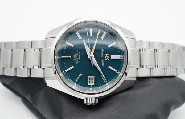 Grand Seiko SBGJ227 PEACOCK GREEN DIAL AUTOMATIC GMT LIMITED EDITION FULL SET - Image 9