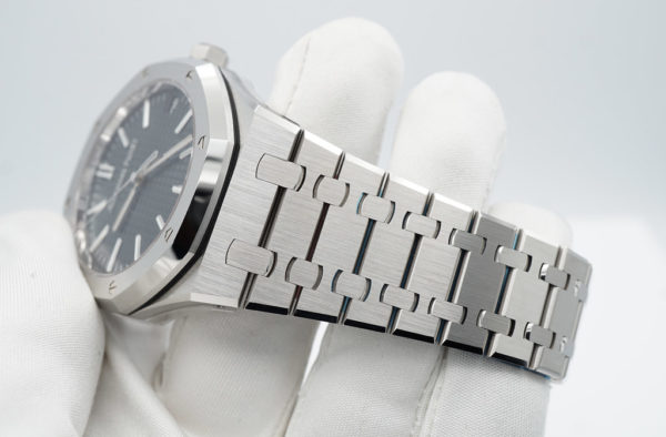BRAND NEW Audemars PIGUET ROYAL OAK 15510ST STAINLESS STEEL GREEN DIAL 2023 FULL SET - Image 5