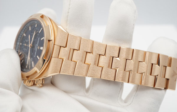 Vacheron CONSTANTIN OVERSEAS CHRONOGRAPH 5500V ROSE GOLD BLUE DIAL 2023 MODEL - Image 6