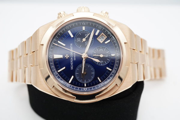 Vacheron CONSTANTIN OVERSEAS CHRONOGRAPH 5500V ROSE GOLD BLUE DIAL 2023 MODEL - Image 10