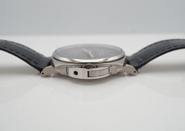 Panerai PAM 729 LUMINOR DUE 3 DAY AUTOMATIC TITANIUM BLUE DIAL 45MM BOXES PAPERS - Image 3
