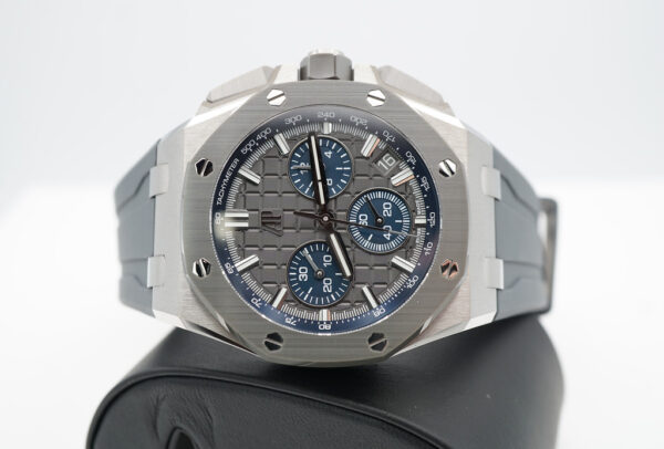 Audemars PIGUET ROYAL OAK OFFSHORE 26420IO TITANIUM GREY CERAMIC 43MM 2022 - Image 10