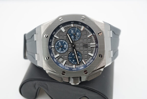 Audemars PIGUET ROYAL OAK OFFSHORE 26420IO TITANIUM GREY CERAMIC 43MM 2022 - Image 9