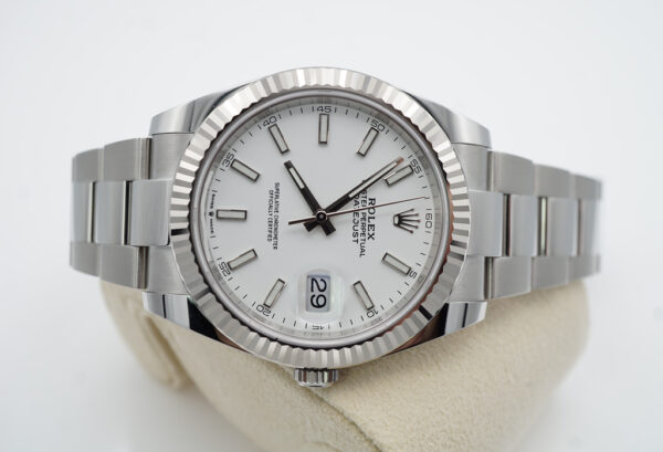 Rolex 126334 DATEJUST 41 FLUTED BEZEL WHITE STICK DIAL OYSTER BAND 2023 FULL SET - Image 9