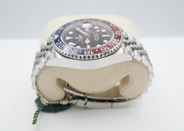 BRAND NEW Rolex 126710BLRO PEPSI GMT MASTER II RED BLUE BEZEL JUBILEE 2023 FULL SET - Image 3