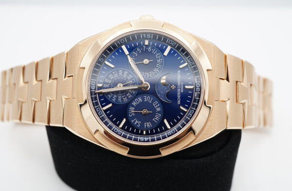 Vacheron CONSTANTIN OVERSEAS PERPETUAL CALENDAR 4300V ROSE GOLD BLUE DIAL BRACELET FULL SET - Image 11