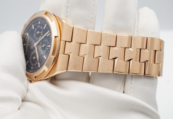 Vacheron CONSTANTIN OVERSEAS PERPETUAL CALENDAR 4300V ROSE GOLD BLUE DIAL BRACELET FULL SET - Image 6