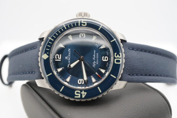 Blancpain FIFTY FATHOMS AUTOMATIC BLUE DIAL TITANIUM 2023 WARRANTY FULL SET - Image 9