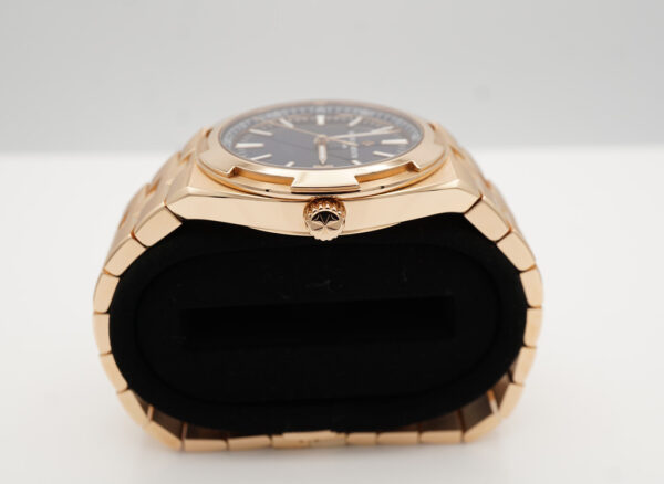 Vacheron CONSTANTIN OVERSEAS ROSE GOLD BLUE DIAL 4500V 2022 WARRANTY FULL SET - Image 3