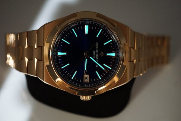 Vacheron CONSTANTIN OVERSEAS ROSE GOLD BLUE DIAL 4500V 2022 WARRANTY FULL SET - Image 12