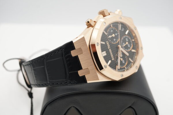 BRAND NEW Audemars PIGUET ROYAL OAK CHRONOGRAPH 26240OR ROSE GOLD BLACK DIAL 2023 FULL SET - Image 6