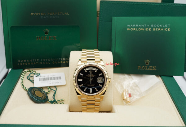 Rolex 228238 DAY DATE 40 YELLOW GOLD ONYX BAGUETTE DIAMOND DIAL 2022 FULL SET - Image 2