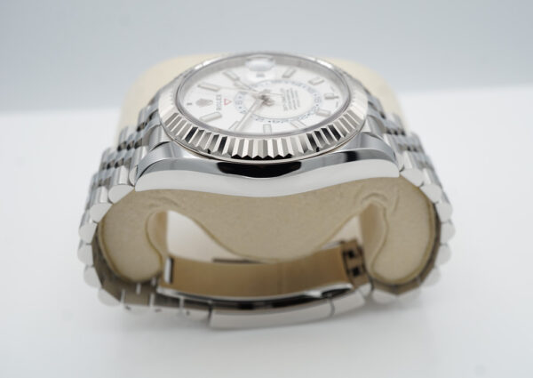 Rolex 326934 SKY-DWELLER WHITE DIAL JUBILEE BRACELET 2022 WARRANTY FULL SET - Image 3