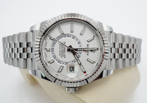 Rolex 326934 SKY-DWELLER WHITE DIAL JUBILEE BRACELET 2022 WARRANTY FULL SET - Image 9