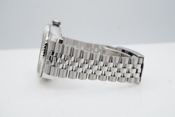Rolex 326934 SKY-DWELLER WHITE DIAL JUBILEE BRACELET 2022 WARRANTY FULL SET - Image 5