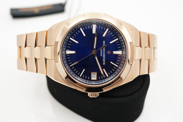 BRAND NEW Vacheron CONSTANTIN OVERSEAS ROSE GOLD BLUE DIAL 4500V 2023 COMPLETE SET - Image 9