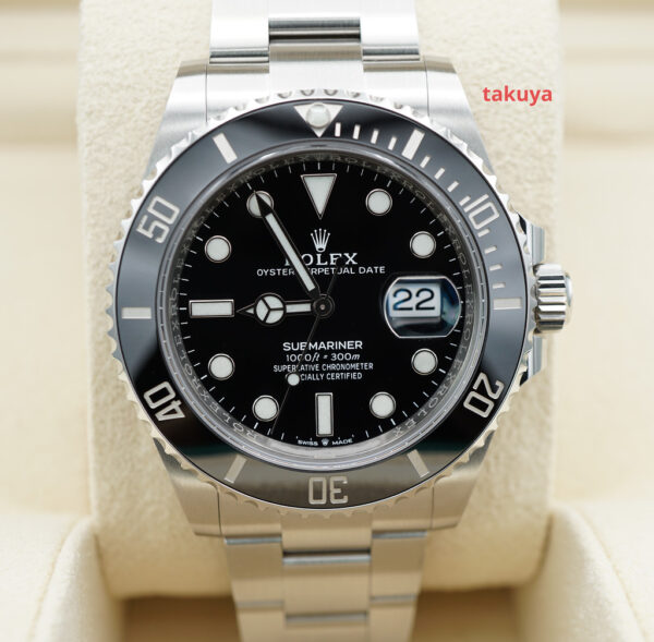 Rolex 126610LN SUBMARINER DATE 41MM NEW MODEL 2022 WARRANTY FULL SET