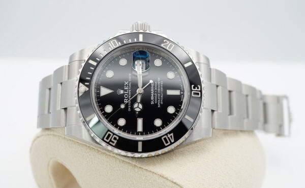 Rolex 126610LN SUBMARINER DATE 41MM NEW MODEL 2022 WARRANTY FULL SET - Image 10