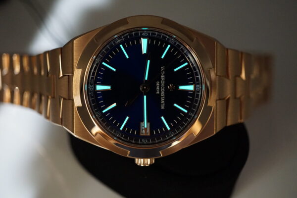 BRAND NEW Vacheron CONSTANTIN OVERSEAS ROSE GOLD BLUE DIAL 4500V 2023 COMPLETE SET - Image 11