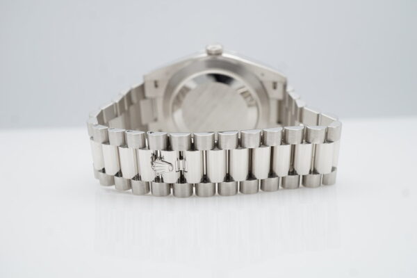 Rolex 228206 DAY DATE 40 PLATINUM ICE BLUE DIAGONAL MOTIF DIAL 2022 COMPLETE SET - Image 7