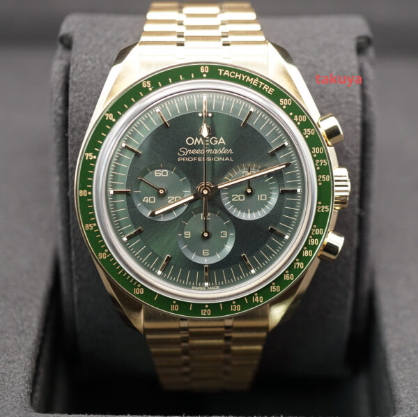BRAND NEW Omega SPEEDMASTER PROFESSIONAL MOONWATCH MOONSHINE GOLD GREEN DIAL 2023 FULL SET