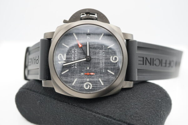 PANERAI Pam 1036 LUMINOR LUNA ROSSA GMT TITANIUM DLC GREY DIAL FULL SET - Image 9