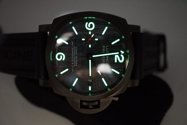 PANERAI Pam 1036 LUMINOR LUNA ROSSA GMT TITANIUM DLC GREY DIAL FULL SET - Image 10