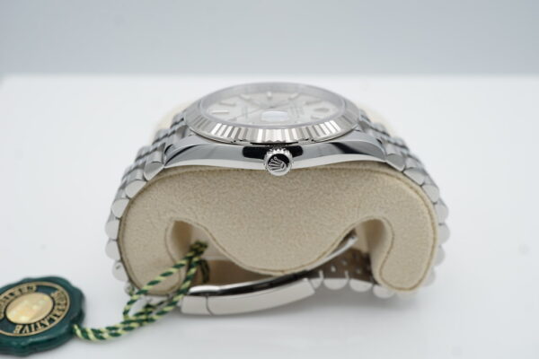 BRAND NEW Rolex 126334 DATEJUST 41 FLUTED BEZEL SILVER DIAL 2023 COMPLETE SET - Image 3