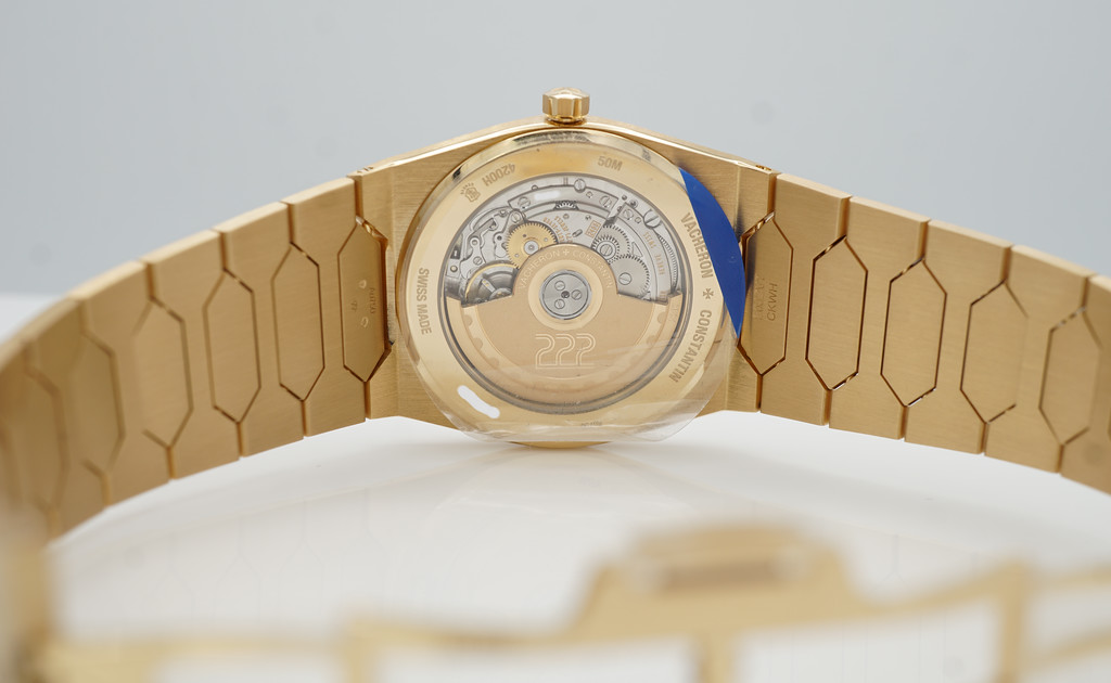 BRAND NEW Vacheron CONSTANTIN 222 HISTORIQUES YELLOW GOLD 4200H 2023 ...