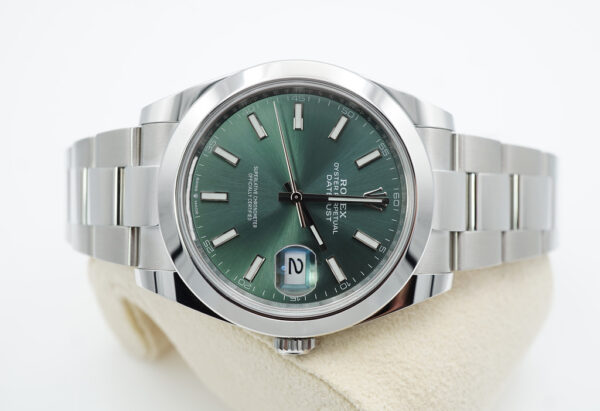 BRAND NEW Rolex 126300 DATEJUST 41 MINT GREEN DIAL OYSTER BAND 2023 COMPLETE SET - Image 9