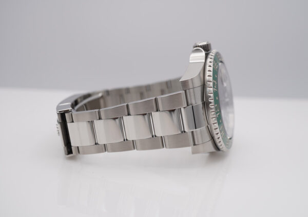 Rolex 126720VTNR GMT MASTER II LEFTY BLACK GREEN SPRITE OYSTER 2022 FULL SET - Image 6
