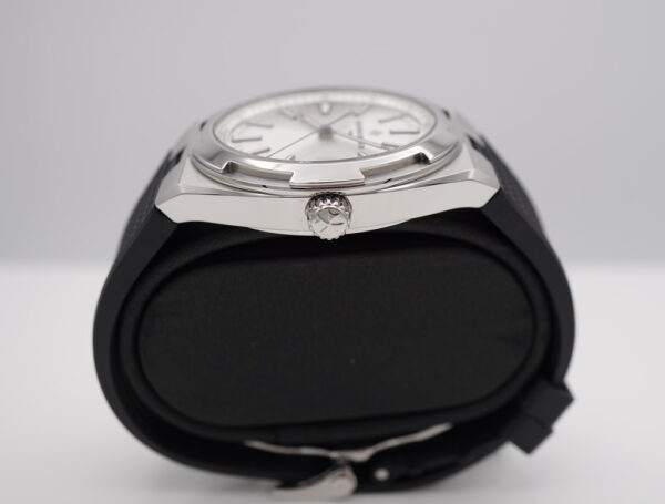 Vacheron CONSTANTIN OVERSEAS 4500V STAINLESS STEEL SILVER DIAL COMPLETE SET - Image 4