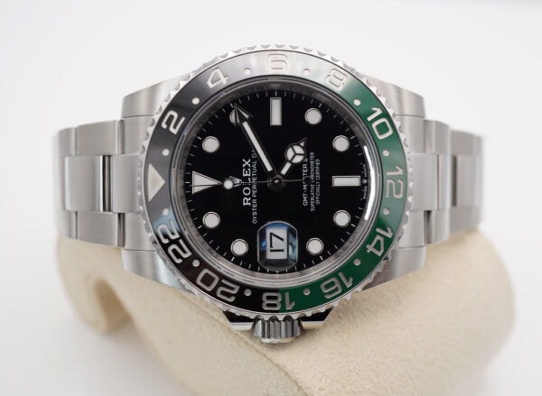 Rolex 126720VTNR GMT MASTER II LEFTY BLACK GREEN SPRITE OYSTER 2022 FULL SET - Image 9