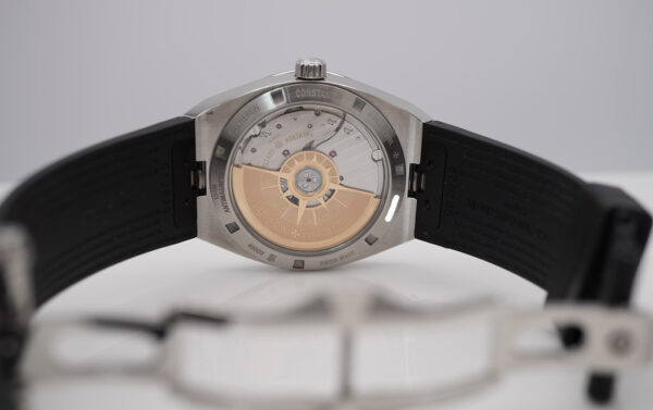 Vacheron CONSTANTIN OVERSEAS 4500V STAINLESS STEEL SILVER DIAL COMPLETE SET - Image 9