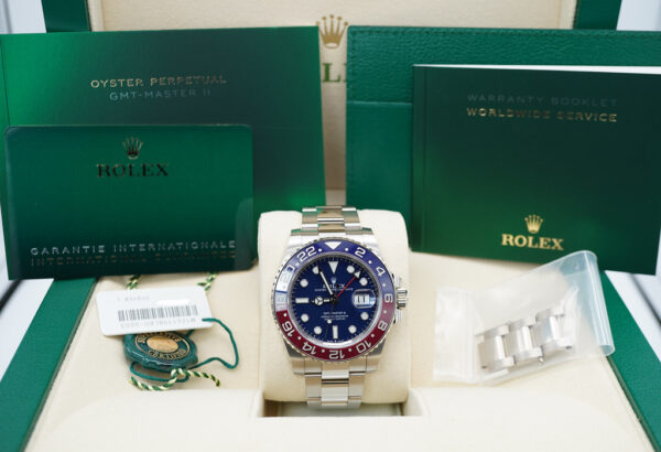 Rolex 126719BLRO GMT MASTER 2 WHITE GOLD PEPSI BEZEL BLUE DIAL 2022 FULL SET - Image 2