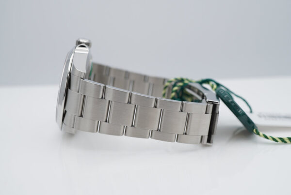 BRAND NEW Rolex 126900 AIR KING 40MM NEW MODEL 2023 COMPLETE SET - Image 5