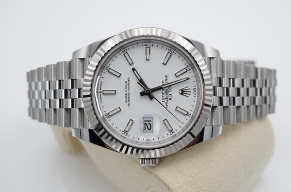Rolex 126334 DATEJUST 41 FLUTED BEZEL WHITE STICK DIAL JUBILEE 2021 FULL SET - Image 9
