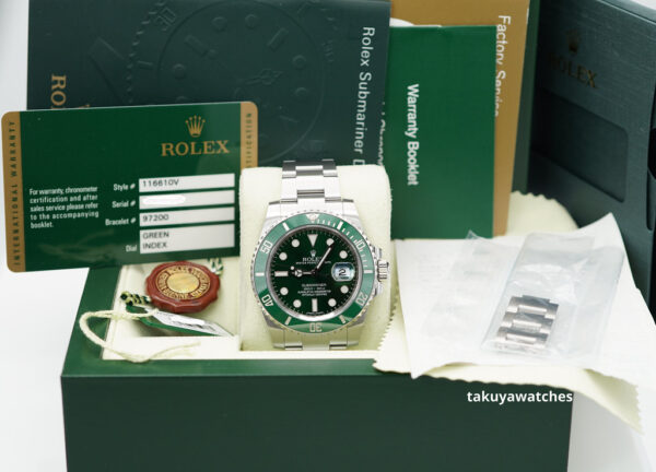 Rolex 116610LV SUBMARINER HULK GREEN DIAL GREEN BEZEL 40MM COMPLETE SET - Image 2