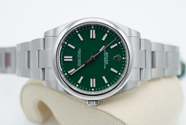 NEW Rolex 124300 OYSTER PERPETUAL 41 GREEN DIAL 2022 COMPLETE SET - Image 9