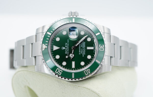 Rolex 116610LV SUBMARINER HULK GREEN DIAL GREEN BEZEL 40MM COMPLETE SET - Image 10