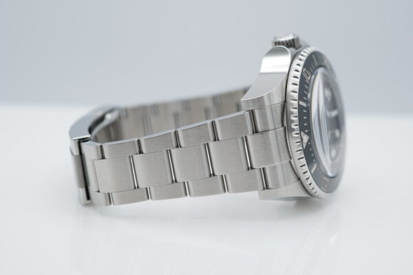 Rolex 136660 DEEPSEA D-BLUE DIAL JAMES CAMERON NEW MODEL 2023 FULL SET - Image 6