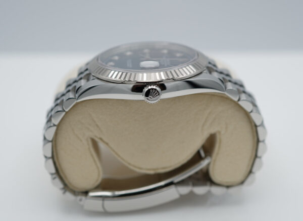 Rolex 126334 DATEJUST 41 FLUTED BEZEL BLUE DIAMOND DIAL JUBILEE BAND COMPLETE SET - Image 3