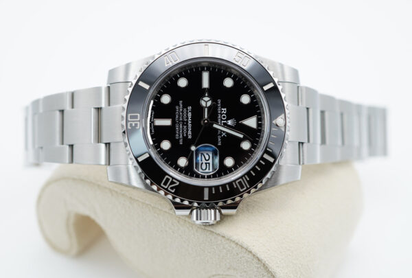 Rolex 116610LN SUBMARINER CERAMIC DATE 40MM 2020 WARRANTY FULL SET - Image 9