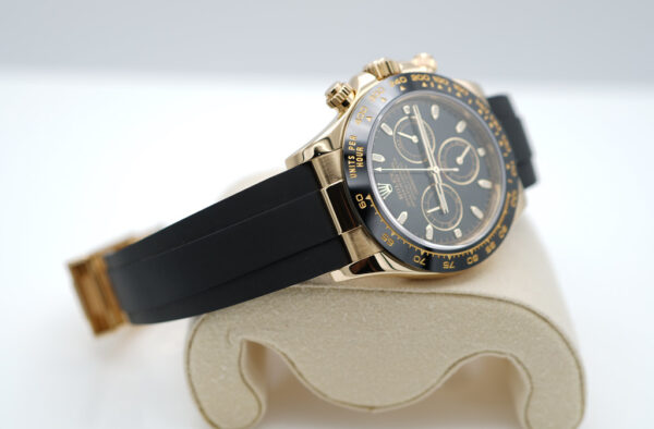 Rolex 116518LN DAYTONA 18K YELLOW GOLD BLACK DIAL OYSTERFLEX 2020 FULL SET - Image 6