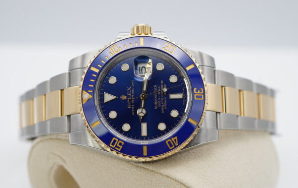 Rolex 116613LB SUBMARINER BLUESY 2 TONE SUNBURST BLUE DIAL FULL SET - Image 10