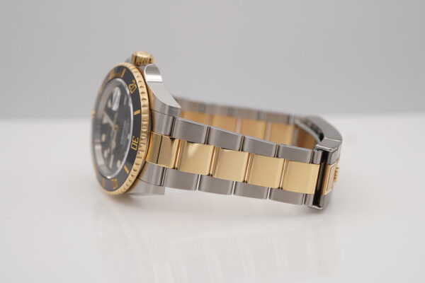 Rolex 126613LN SUBMARINER 18K YG STEEL BLACK DIAL 41MM 2023 FULL SET - Image 5